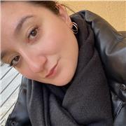 Sono diplomata in liceo scienze umane e di ripetizioni di storia e geografia per alunni di elementari e medie